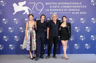 DA-photocallvenice-250.jpg