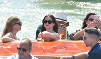 DA-arrivingvenice-061.jpg