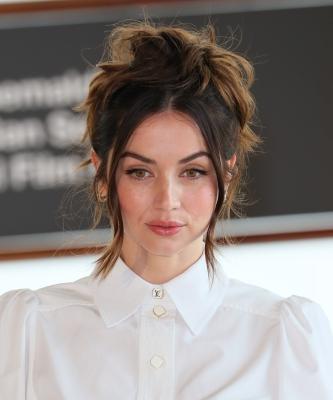 DA-sansebphotocall-010.jpg