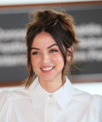 DA-sansebphotocall-017.jpg
