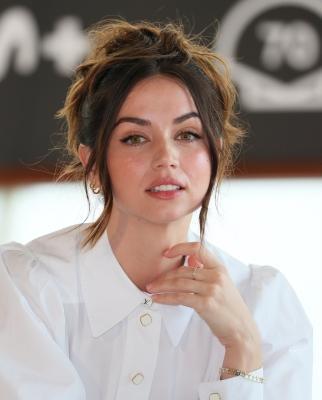 DA-sansebphotocall-023.jpg