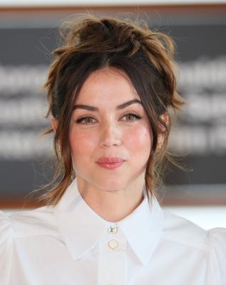 DA-sansebphotocall-044.jpg