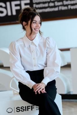 DA-sansebphotocall-061.jpg