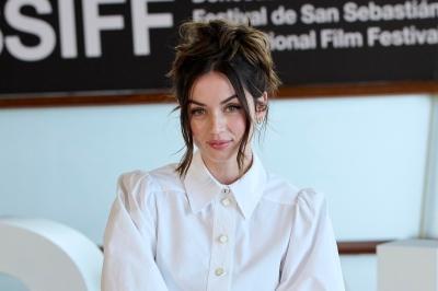 DA-sansebphotocall-069.jpg