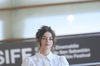 DA-sansebphotocall-193.jpg