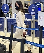 DA-0409airportny-001.jpg